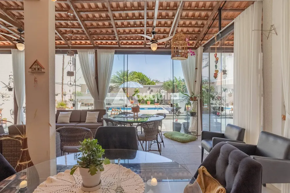 Sobrado, 3 quartos, 219 m² - Foto 6