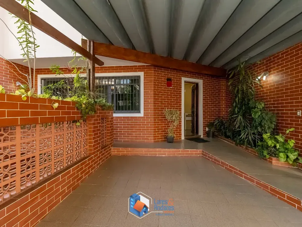 Casa, 3 quartos, 228 m² - Foto 1