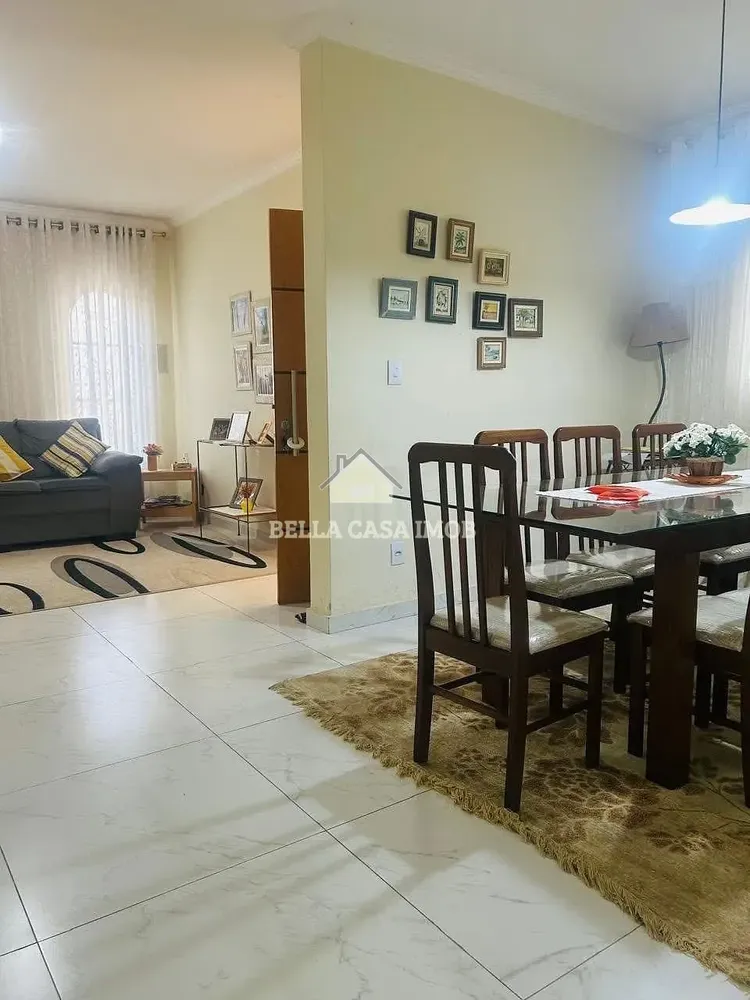 Casa, 3 quartos, 145 m² - Foto 1