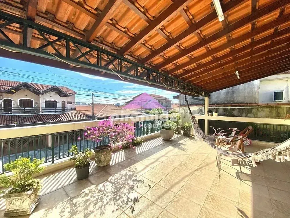 Casa, 4 quartos, 230 m² - Foto 1