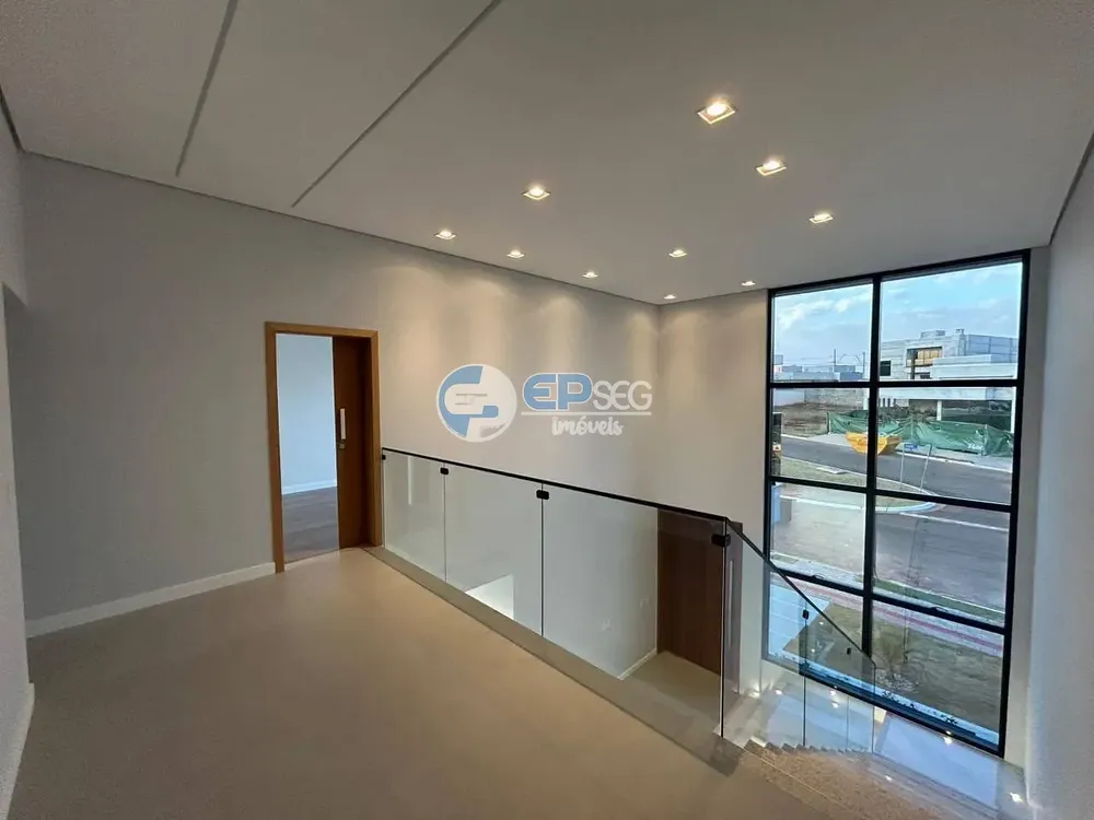 Casa, 4 quartos, 220 m² - Foto 1