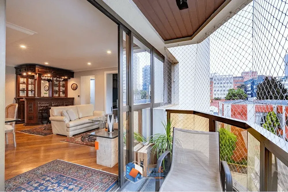 Apartamento, 3 quartos, 131 m² - Foto 1