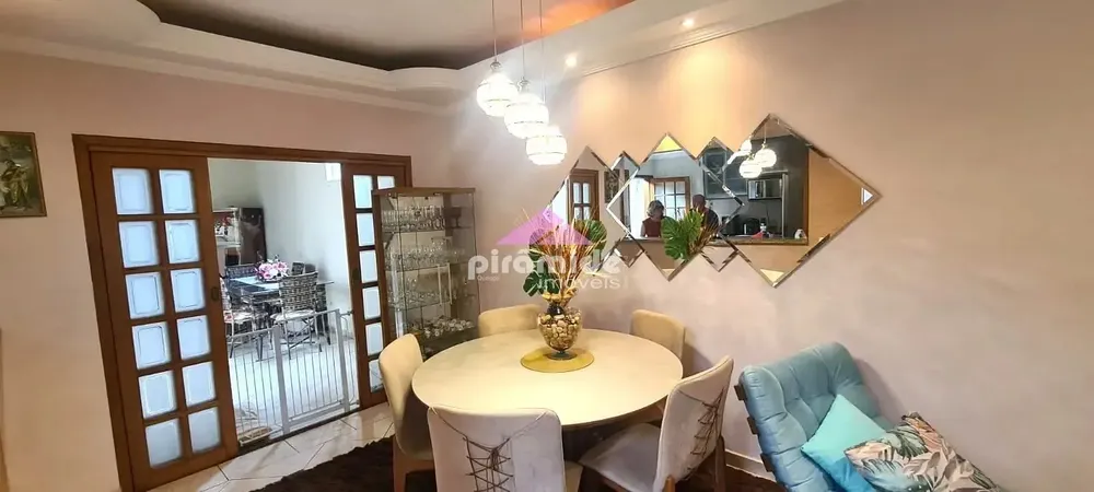 Casa, 4 quartos, 195 m² - Foto 4