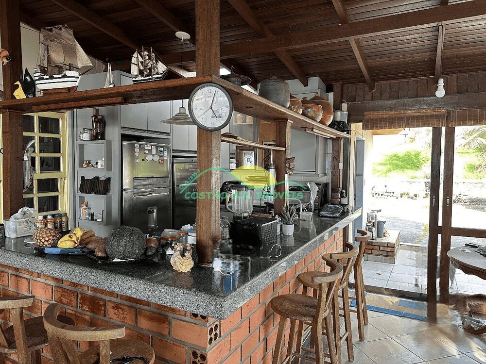 Casa à venda com 3 quartos, 395m² - Foto 1
