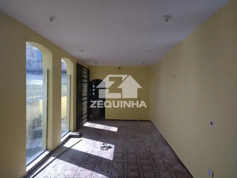 Casa, 4 quartos, 180 m² - Foto 4