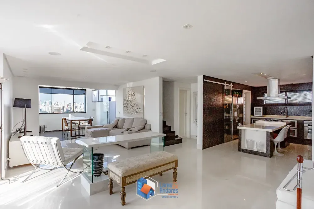 Cobertura, 3 quartos, 197 m² - Foto 1
