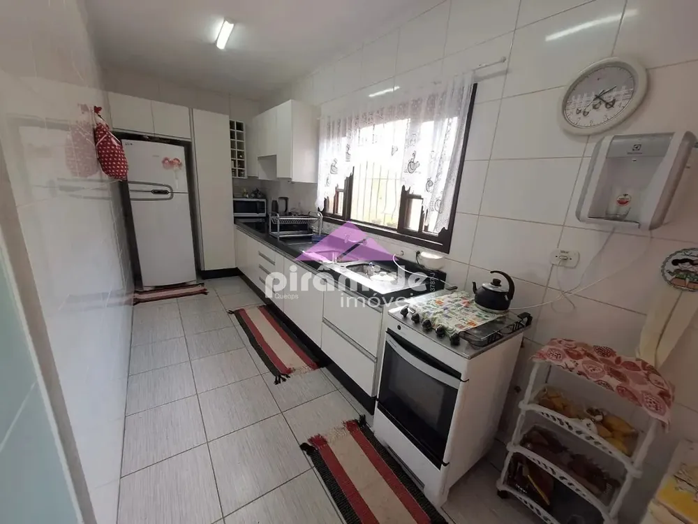 Casa, 3 quartos, 371 m² - Foto 2