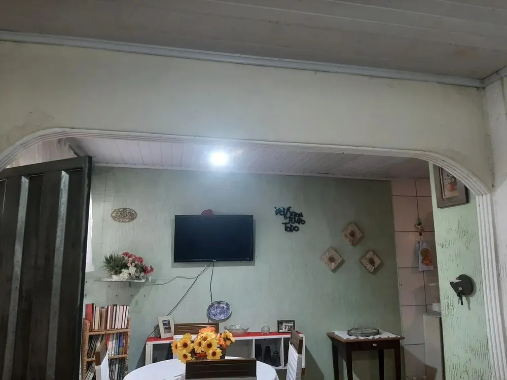 Casa, 2 quartos, 180 m² - Foto 1