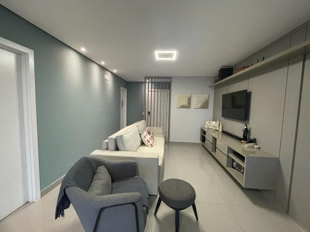 Apartamento à venda com 3 quartos, 161m² - Foto 3