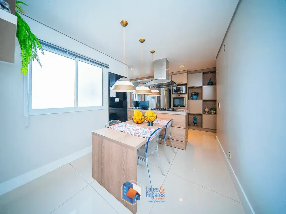 Apartamento, 3 quartos, 170 m² - Foto 2