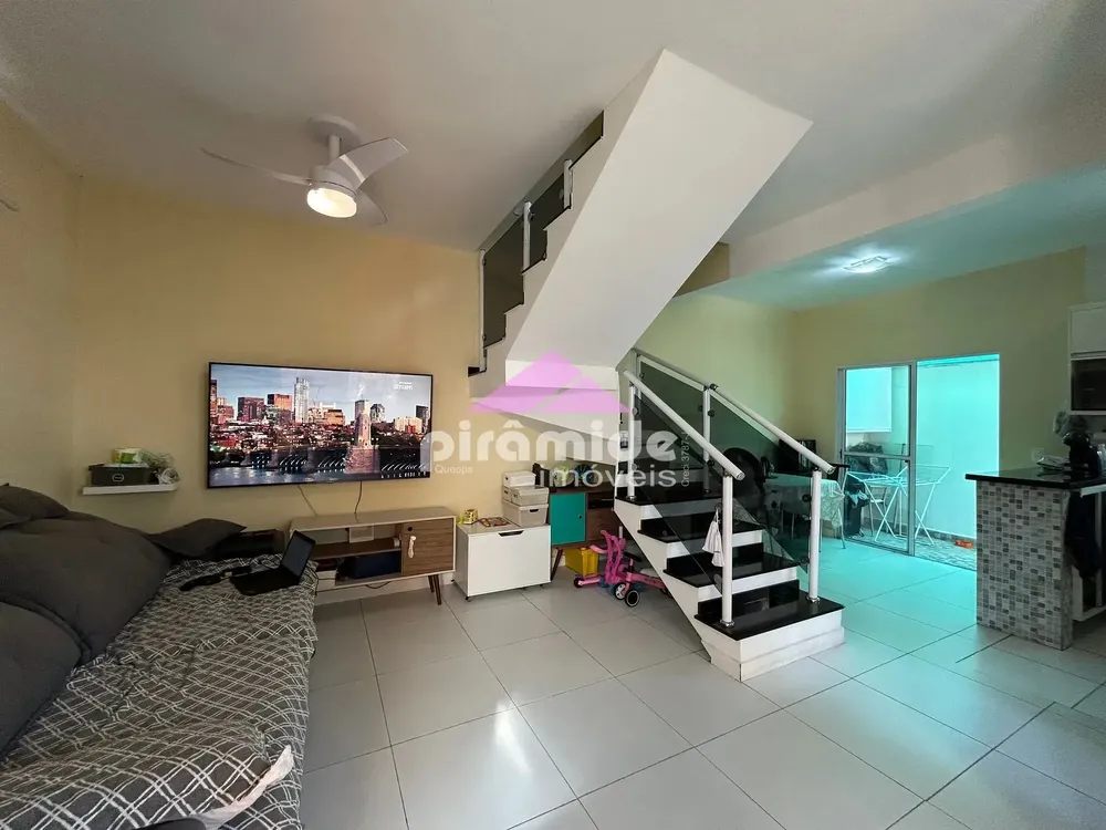 Casa, 3 quartos, 132 m² - Foto 2