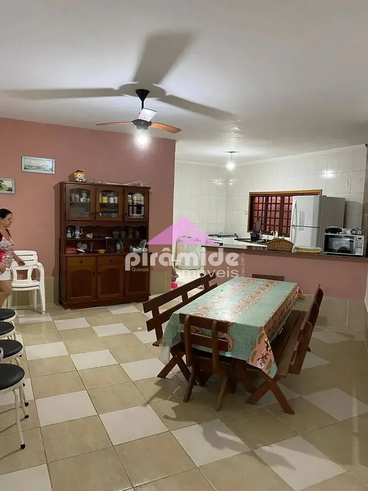 Casa, 3 quartos, 392 m² - Foto 1