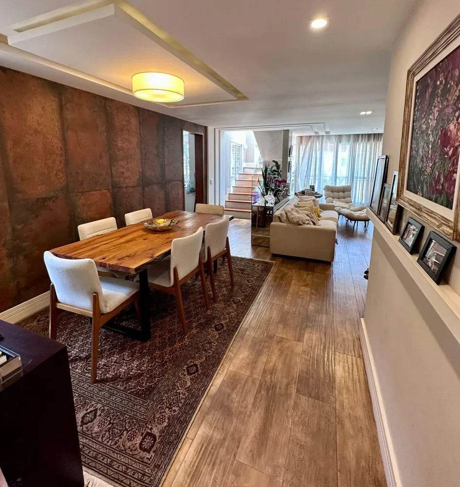 Cobertura, 3 quartos, 207 m² - Foto 1