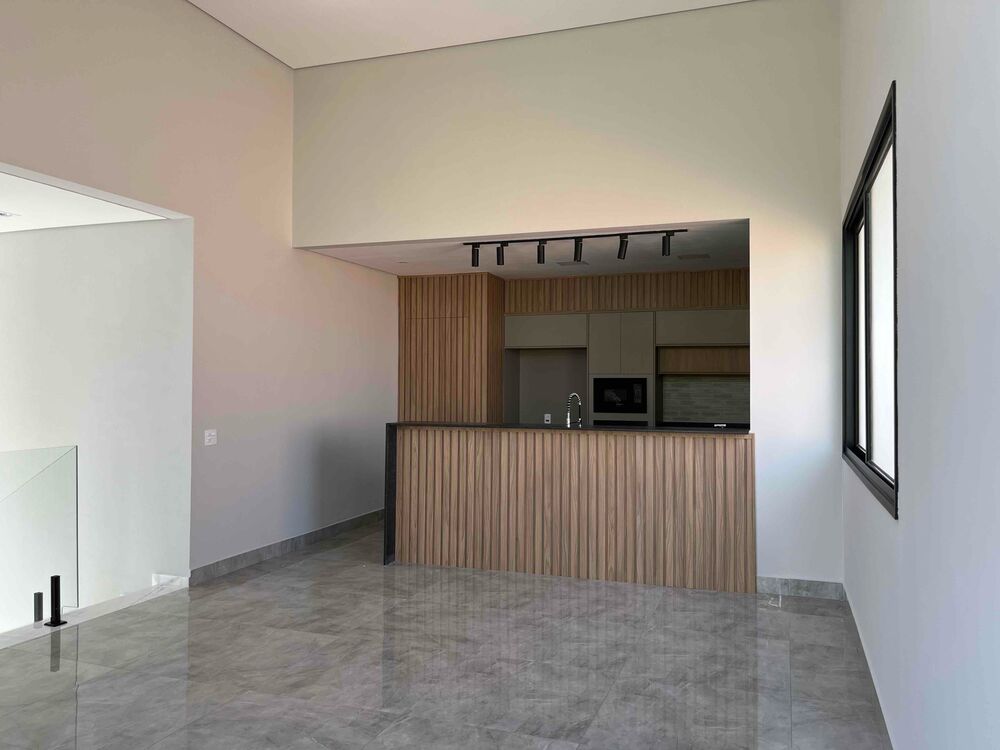 Casa à venda com 4 quartos, 214m² - Foto 2