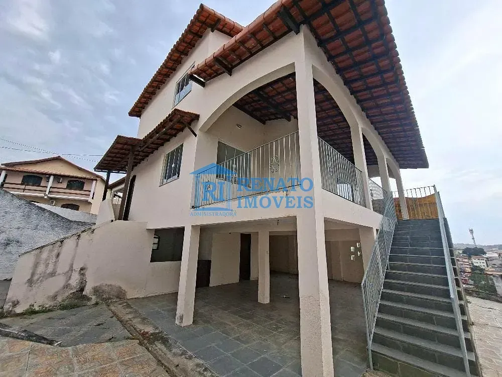 Casa, 3 quartos, 215 m² - Foto 1