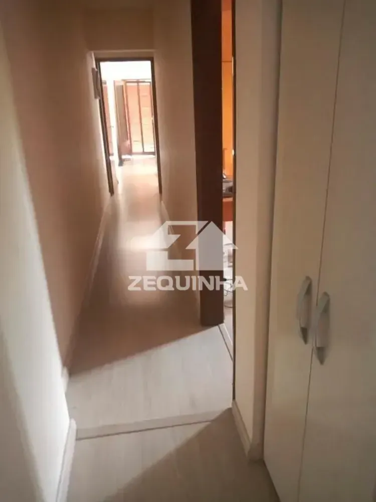 Casa, 3 quartos, 196 m² - Foto 1