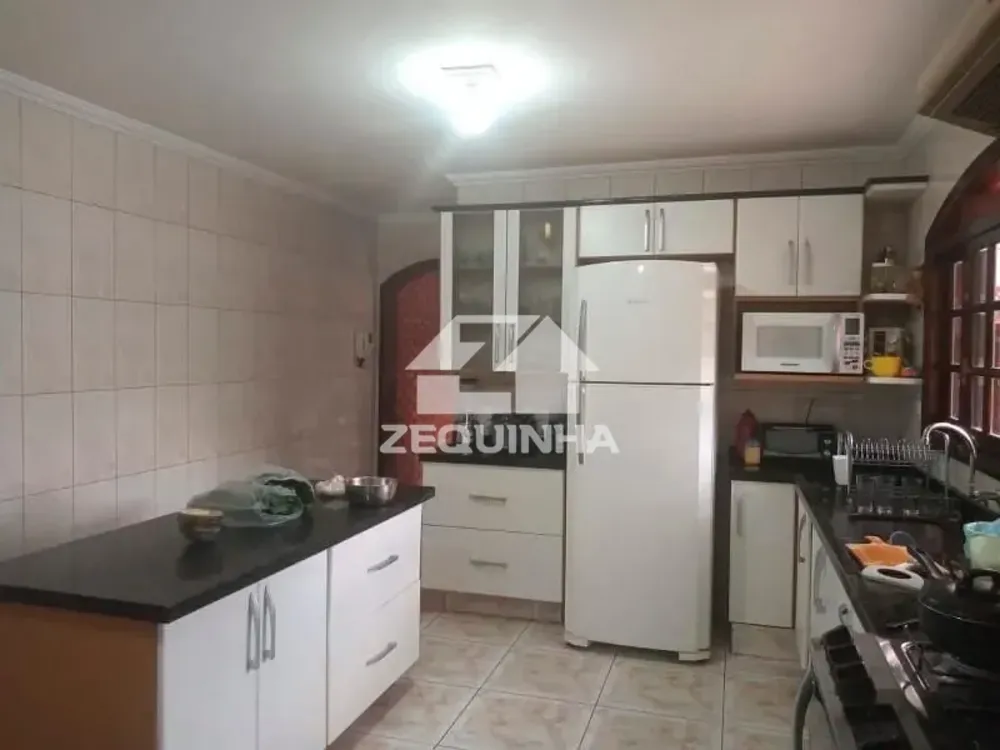 Casa, 3 quartos, 196 m² - Foto 8