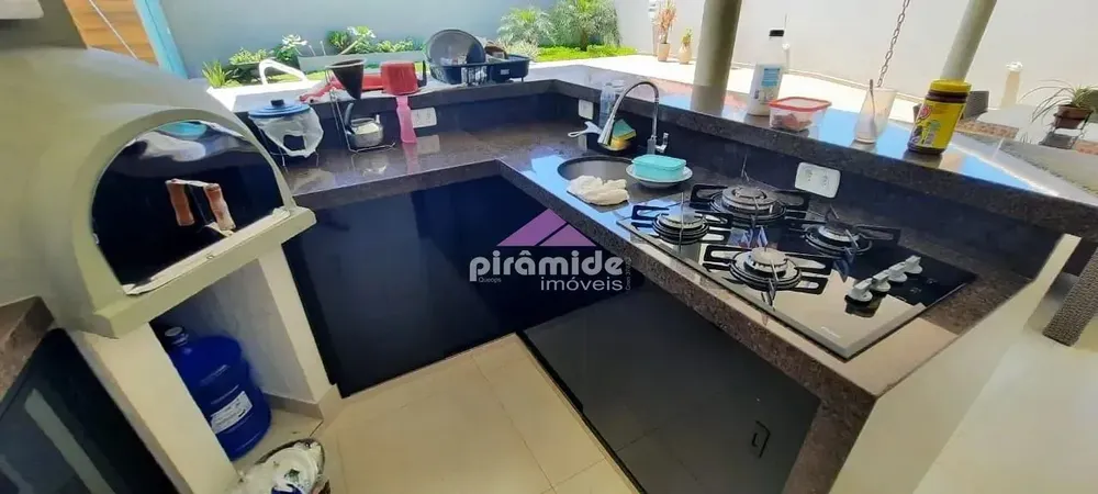 Casa, 4 quartos, 300 m² - Foto 3