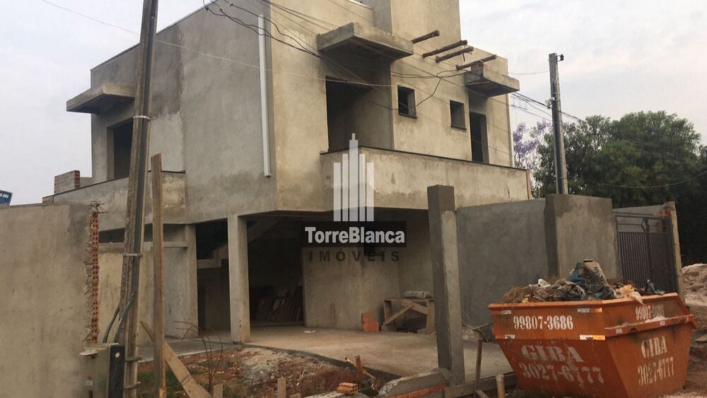 Sobrado à venda com 2 quartos, 65m² - Foto 1