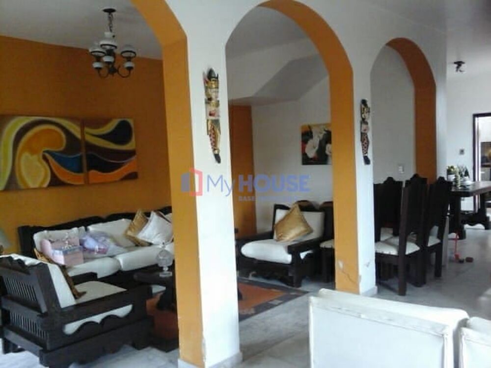 Casa à venda com 3 quartos, 200m² - Foto 3