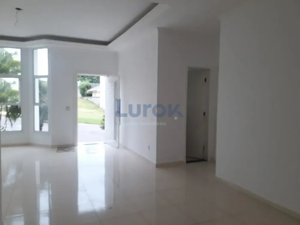 Casa, 3 quartos, 250 m² - Foto 3