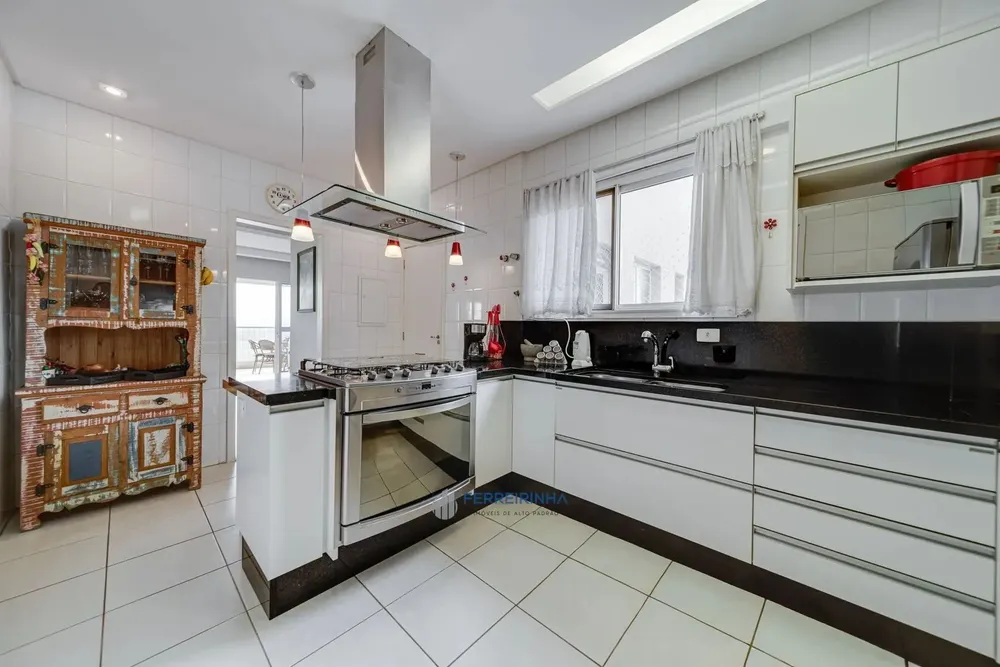 Apartamento, 3 quartos, 142 m² - Foto 1