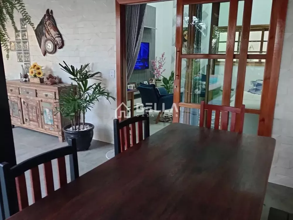 Casa à venda com 3 quartos, 180m² - Foto 7