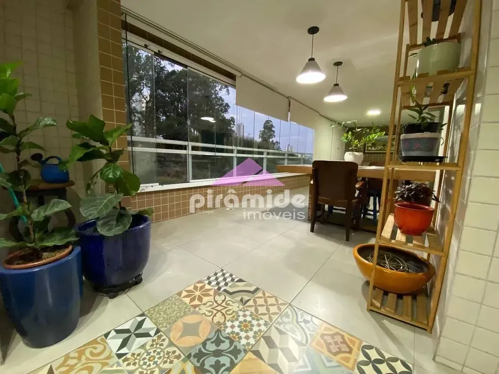 Apartamento, 3 quartos, 182 m² - Foto 2