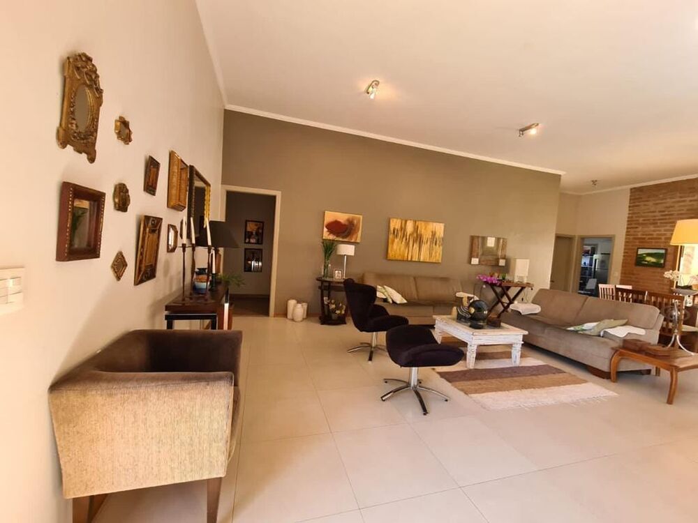 Casa à venda com 3 quartos, 391m² - Foto 2