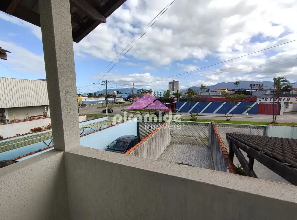Casa, 3 quartos, 136 m² - Foto 1
