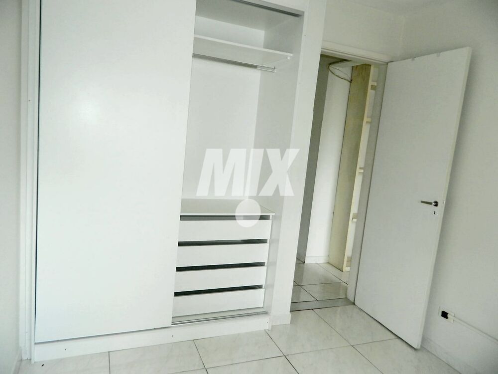 Apartamento à venda com 2 quartos, 68m² - Foto 13