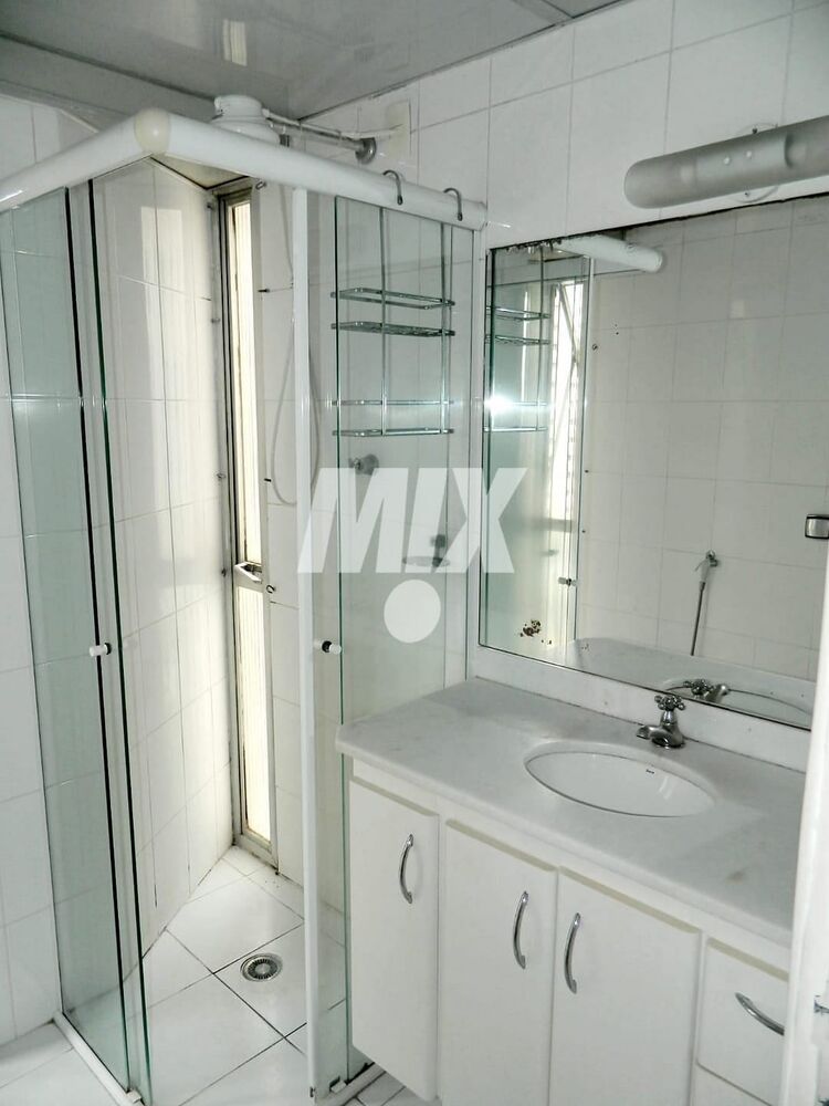Apartamento à venda com 2 quartos, 68m² - Foto 20