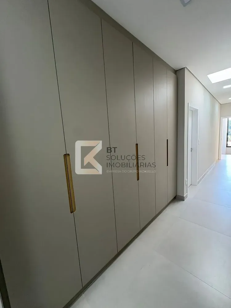 Casa, 3 quartos, 244 m² - Foto 4