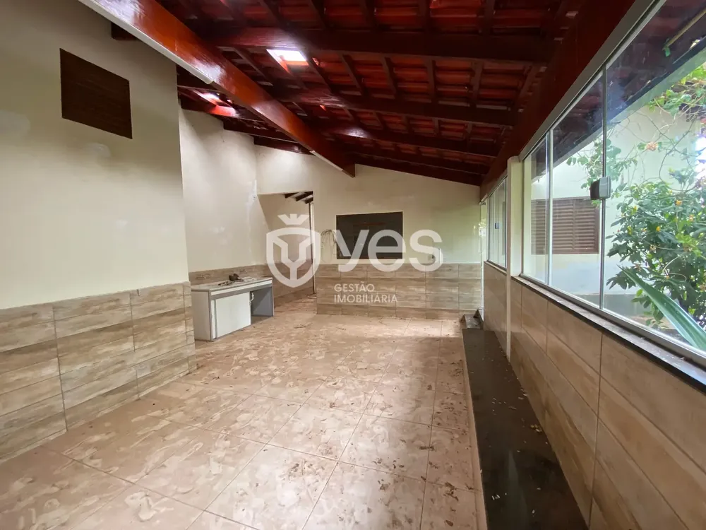 Casa, 3 quartos, 230 m² - Foto 1