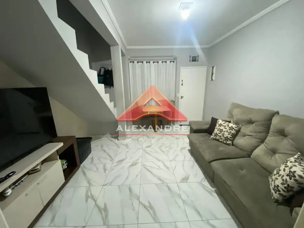 Casa, 2 quartos, 68 m² - Foto 1