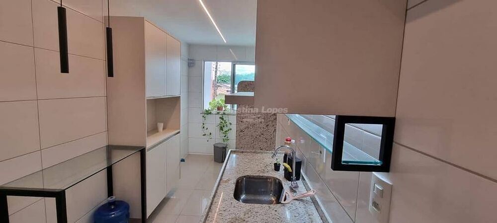 Apartamento à venda com 3 quartos, 80m² - Foto 2