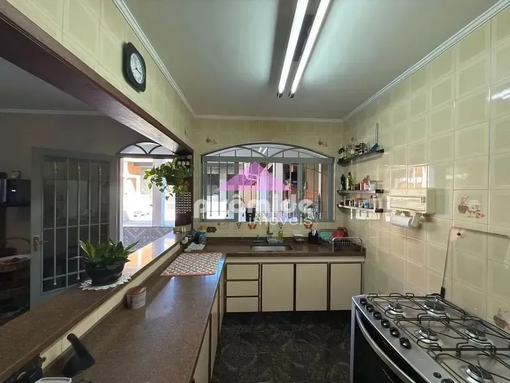 Casa, 3 quartos, 238 m² - Foto 4