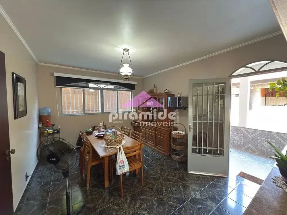 Casa, 3 quartos, 238 m² - Foto 5