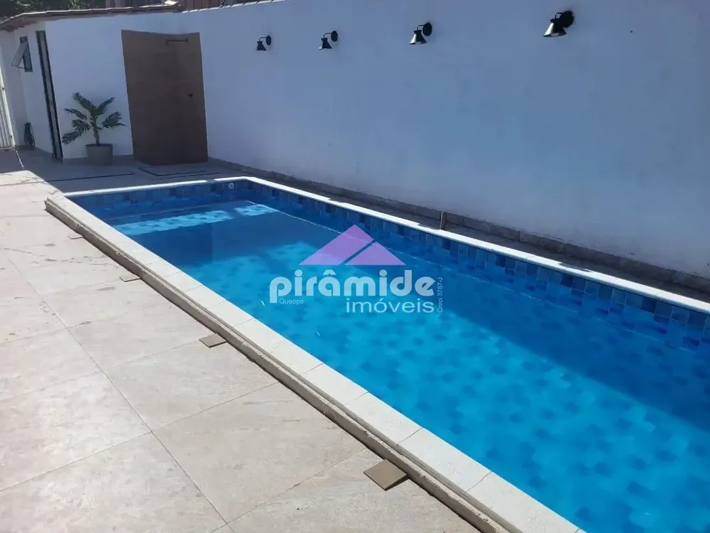 Casa, 2 quartos, 180 m² - Foto 1