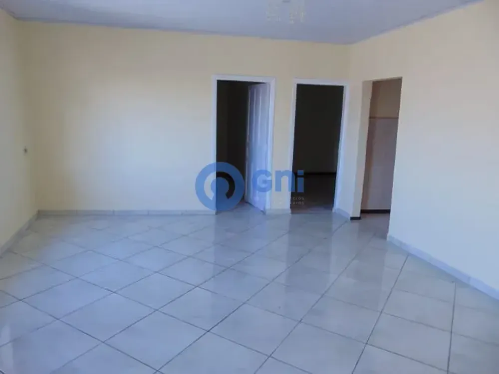 Casa, 2 quartos, 300 m² - Foto 2