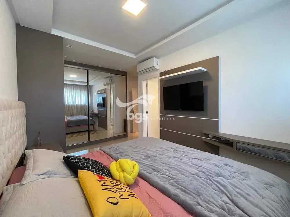 Apartamento, 3 quartos, 170 m² - Foto 1