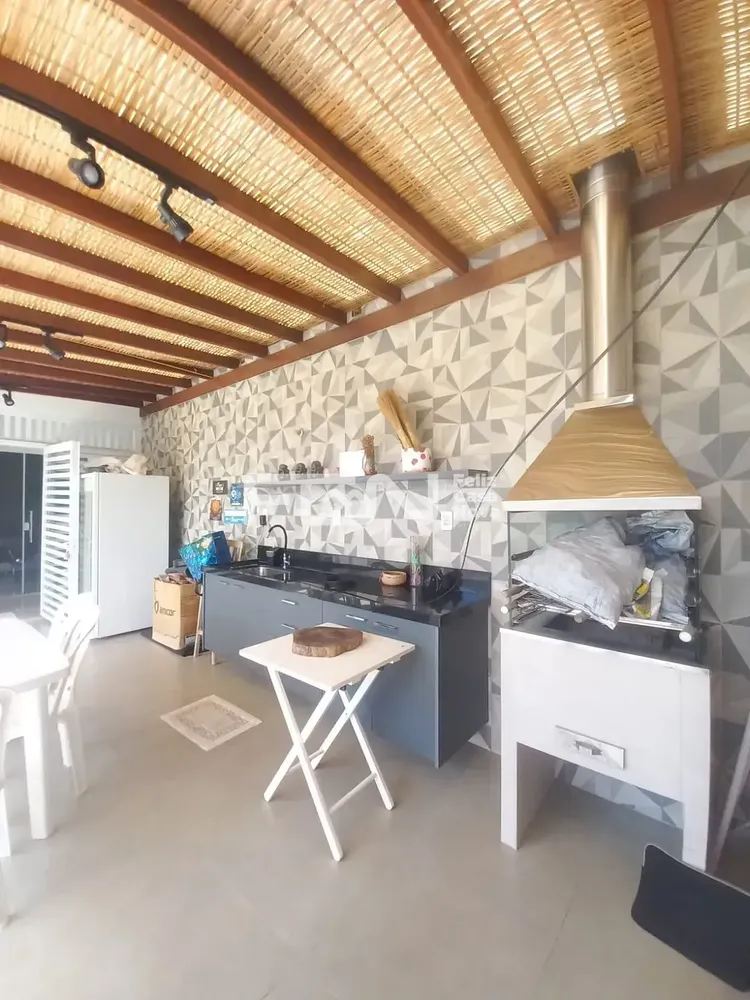 Casa, 3 quartos, 196 m² - Foto 2