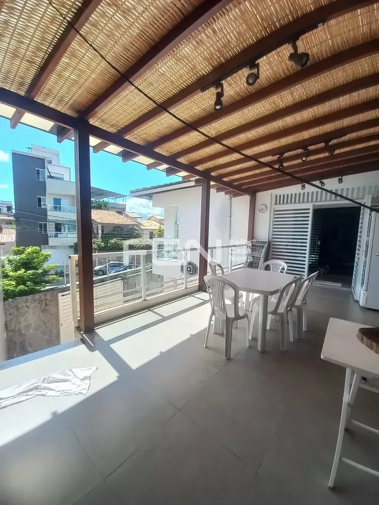 Casa, 3 quartos, 196 m² - Foto 1