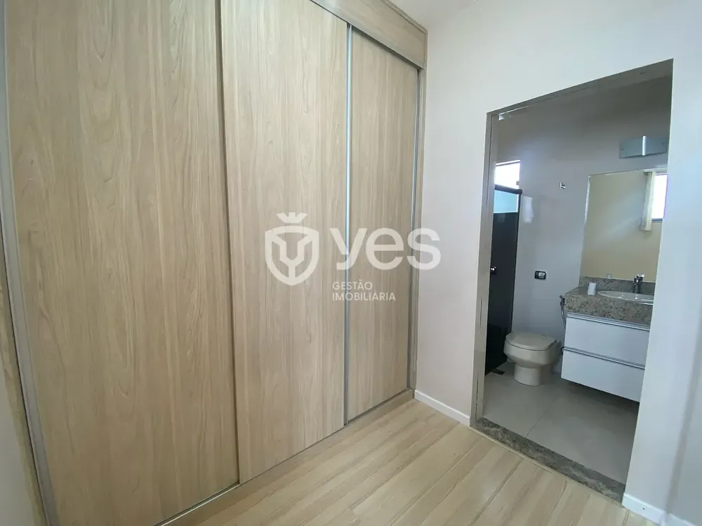Casa, 3 quartos, 200 m² - Foto 2