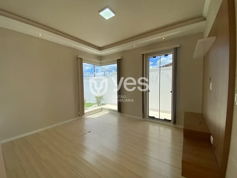 Casa, 3 quartos, 200 m² - Foto 1