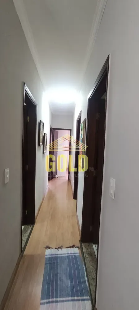 Casa, 3 quartos, 217 m² - Foto 2