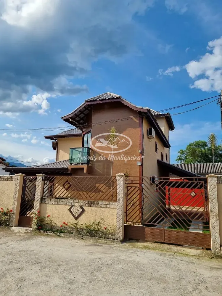 Casa, 3 quartos, 238 m² - Foto 3