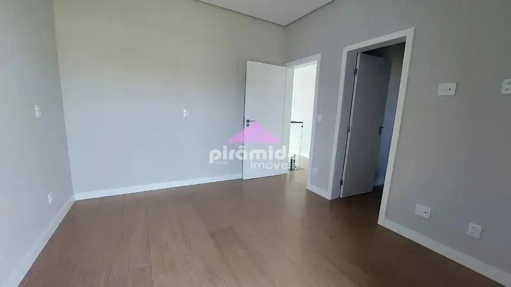 Casa, 3 quartos, 213 m² - Foto 1