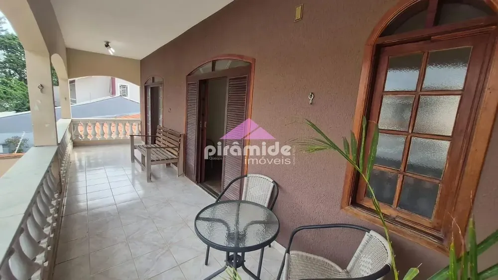 Casa, 3 quartos, 266 m² - Foto 2