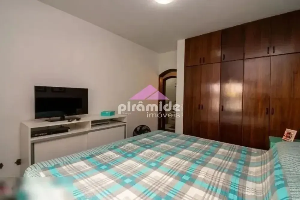 Casa, 4 quartos, 208 m² - Foto 3